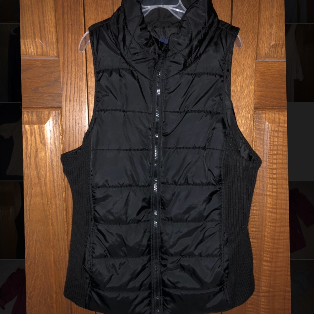 [AMERICAN EAGLE] Black Vest